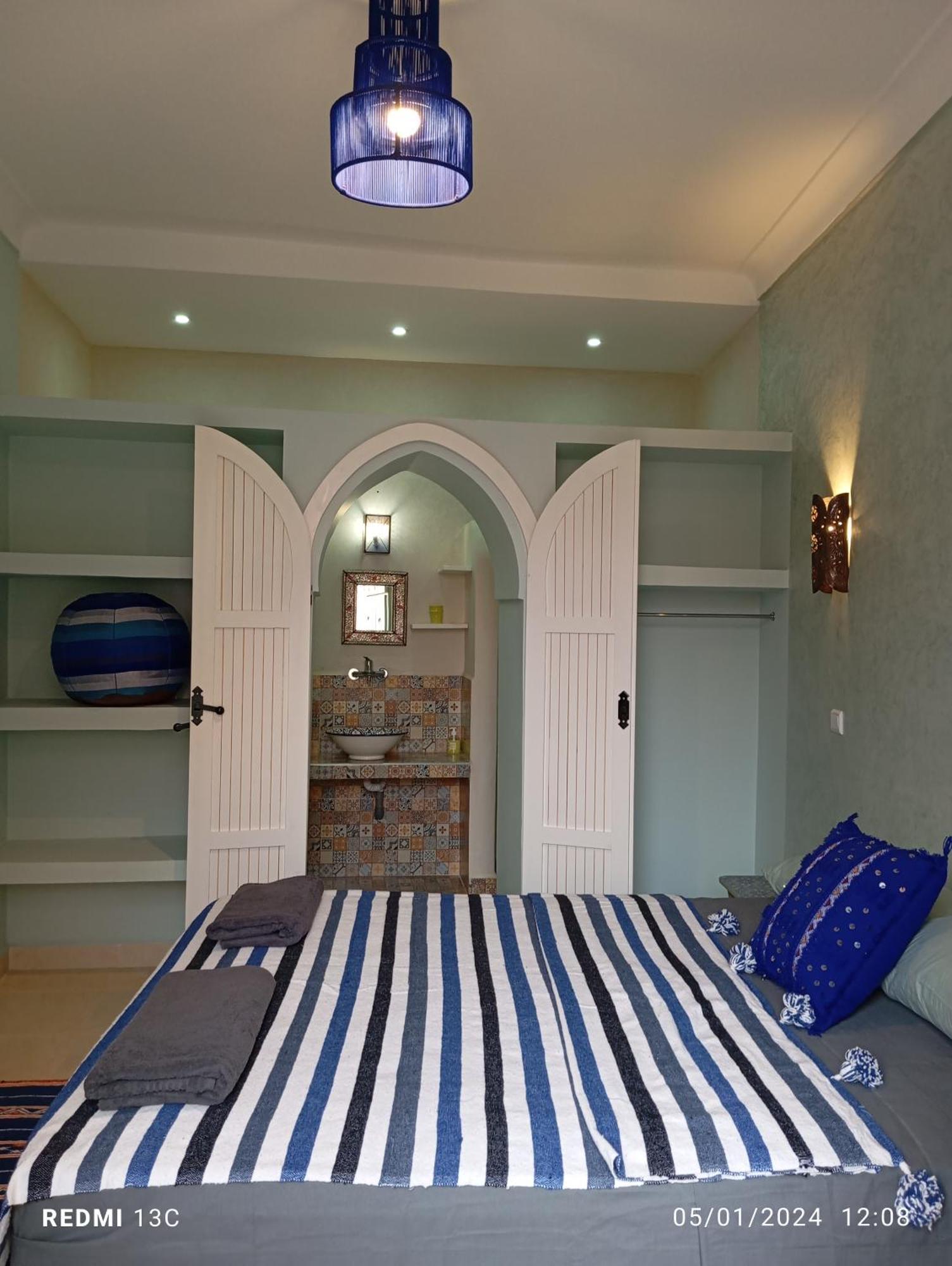 Riad Tania Mozaik Taroudant Bagian luar foto