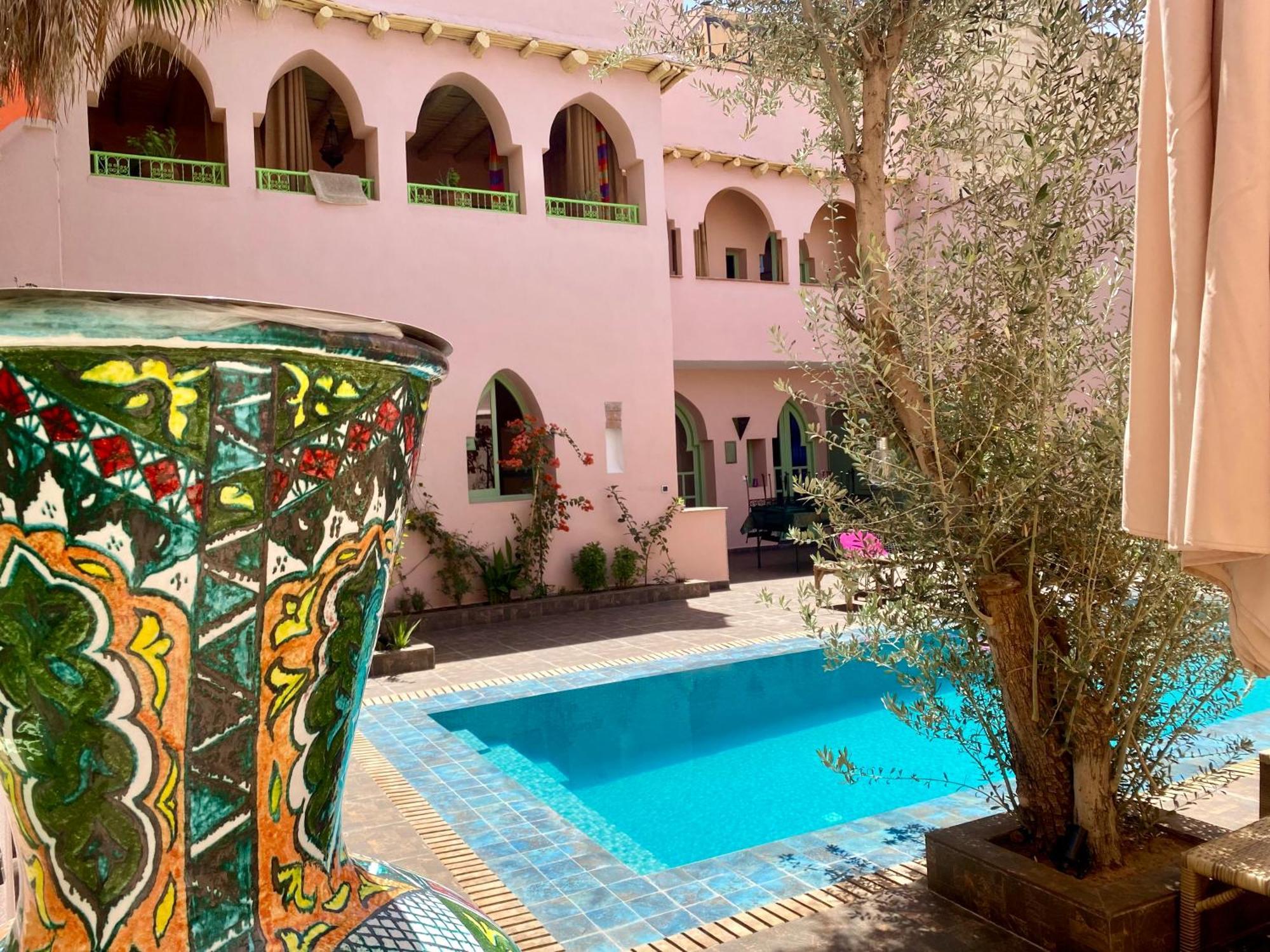 Riad Tania Mozaik Taroudant Bagian luar foto