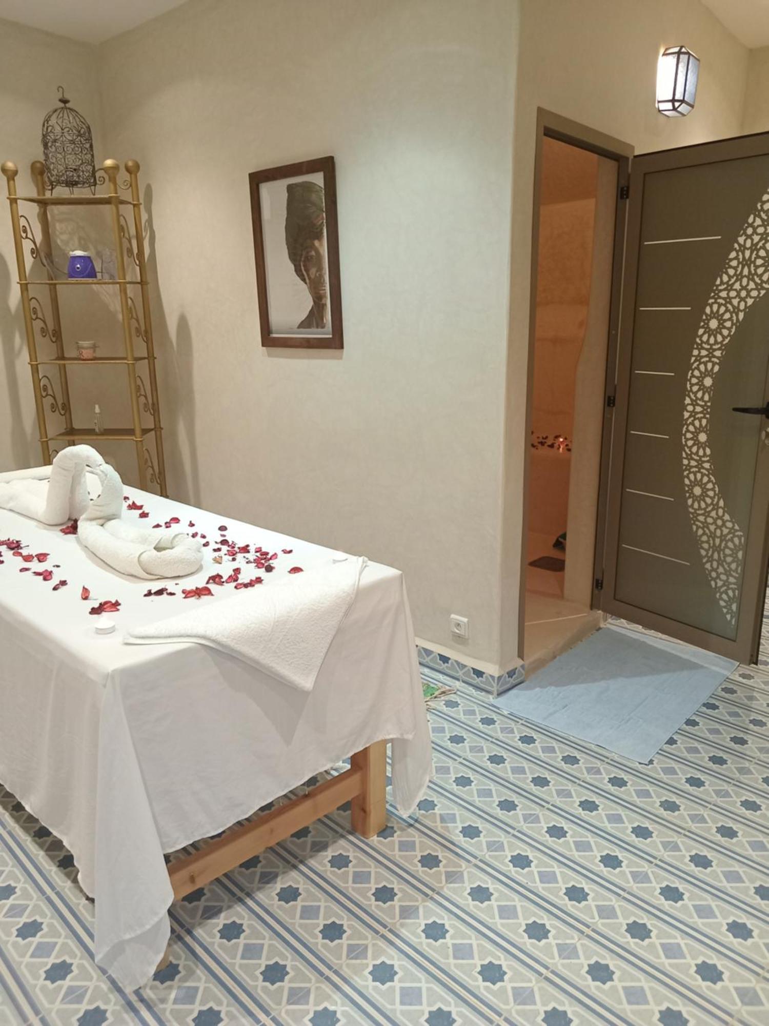 Riad Tania Mozaik Taroudant Bagian luar foto